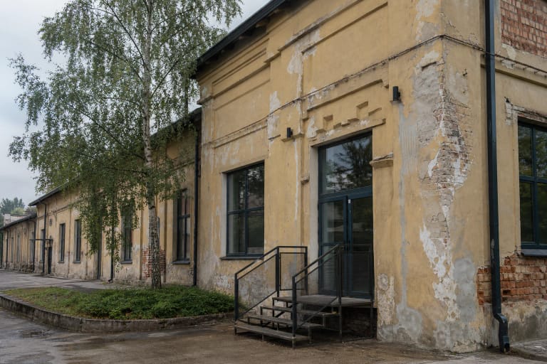 Buvusio dalgių fabriko mūrinis Dūmų fabriko pastatas Naujojoje Vilnioje