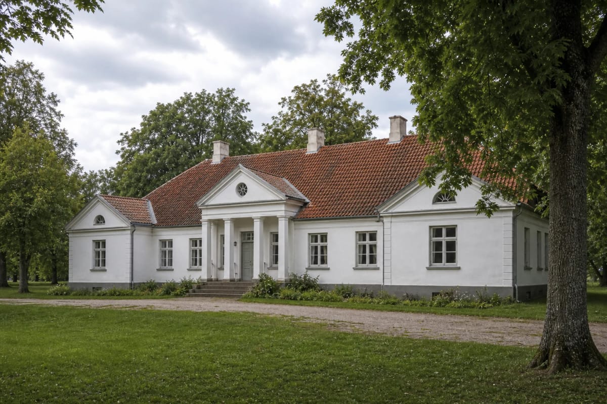 Wooden residential house of Džiuginėnai Manor Estate and park surroundings near Telšiai in Samogitia