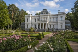 Palangos botanikos parko rožynas ir neorenesansiniai Tiškevičių rūmai
