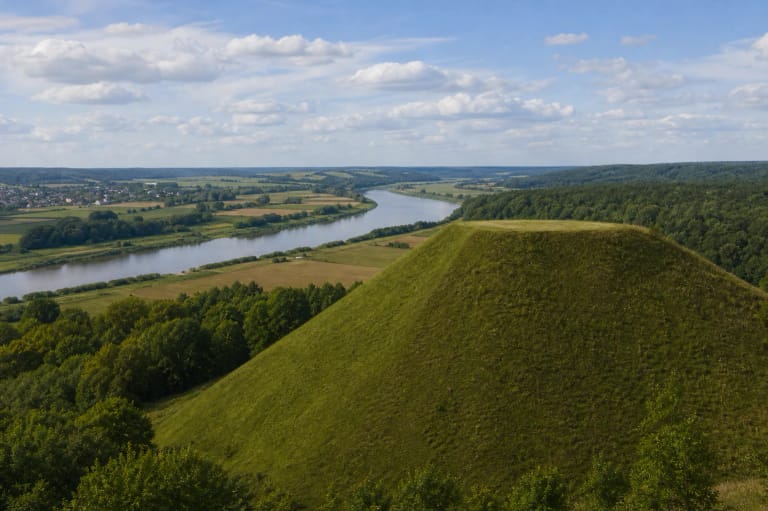Seredžius Hillfort, Palemonas Hill, rising above the wide Nemunas valley